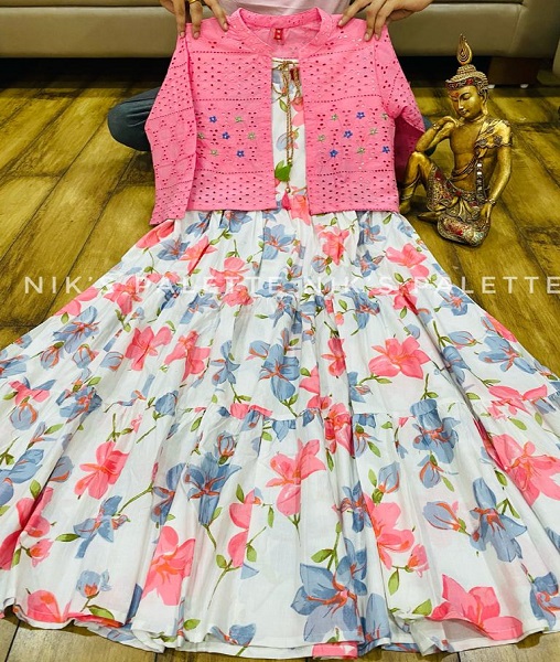 **A Premium Cotton printed tier pattern gown with detachable sma